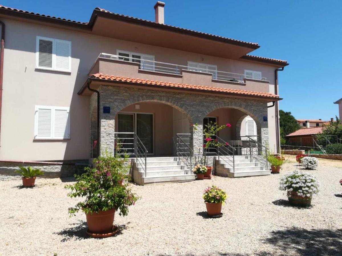 Stela Apartment Pinezici  Exterior photo